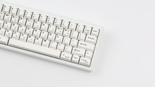 Load image into Gallery viewer, GMK CYL Hangul BoW on a white keyboard zoomed in on right