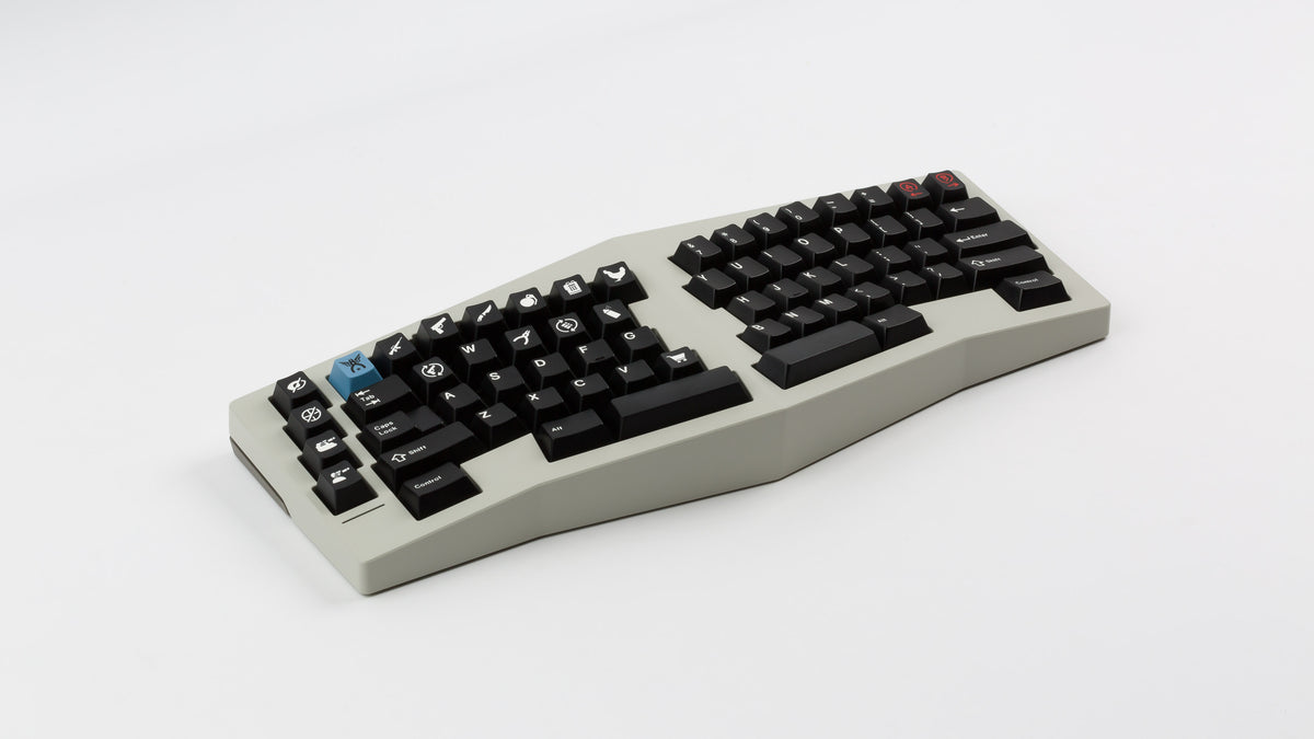  GMK CYL Gegenschlag on a beige keyboard angled 