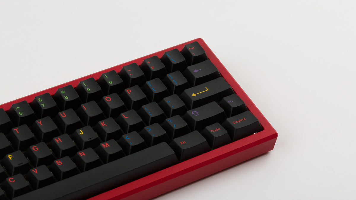  GMK CYL Nachtarbeit on a red keyboard zoomed in on right 