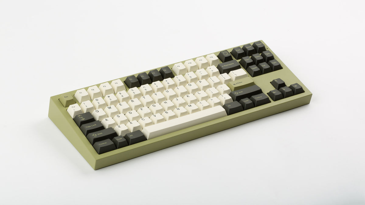  GMK CYL Olive R2 on a green NK87 