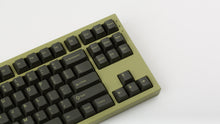 Load image into Gallery viewer, GMK CYL Olive R2 noir on a green NK87
