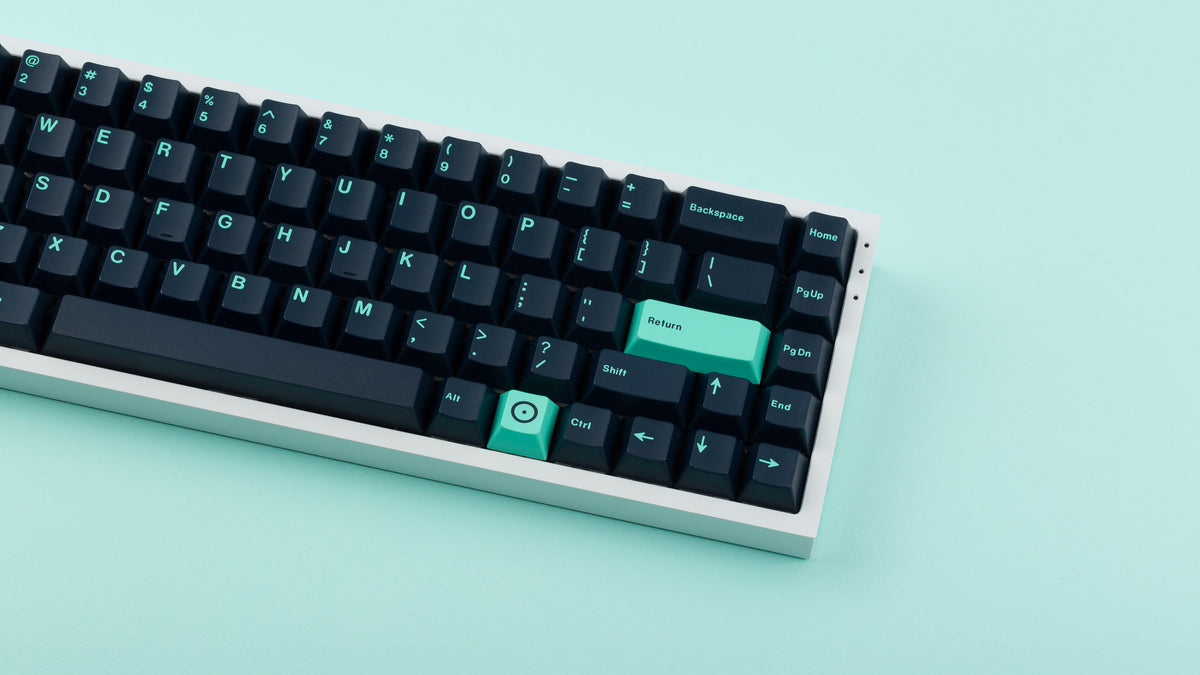  GMK Metropolis R2 on a white NK65 zoomed in on right 