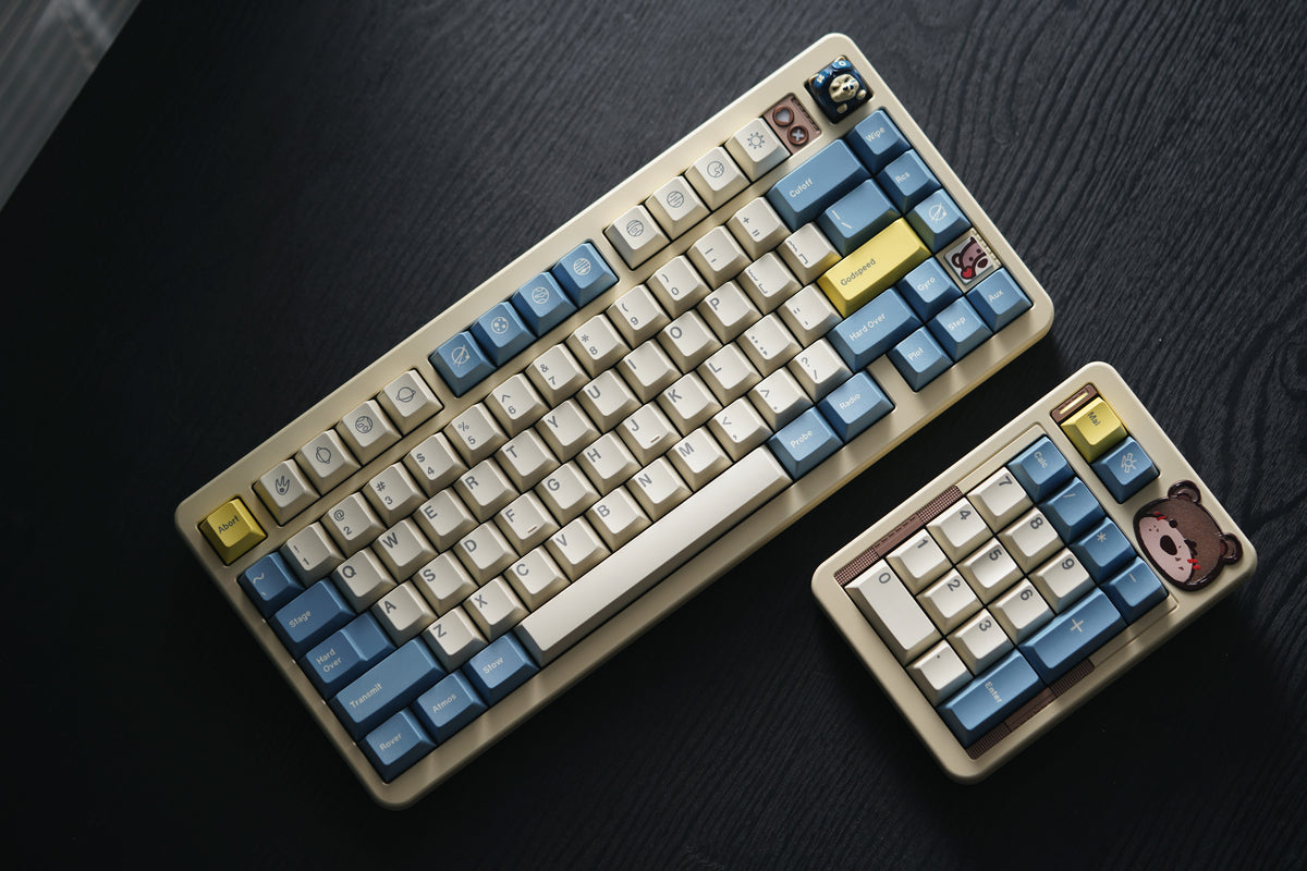  TOLNTOY PLATO Prologue vanilla yellow with keycaps 