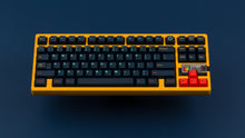 Load image into Gallery viewer, Sunflower yellow MATRIX 8XV 3 ⅓  featuring Metropolis keycaps