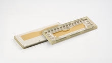 Load image into Gallery viewer, Beetle 60 in beige top and bottom