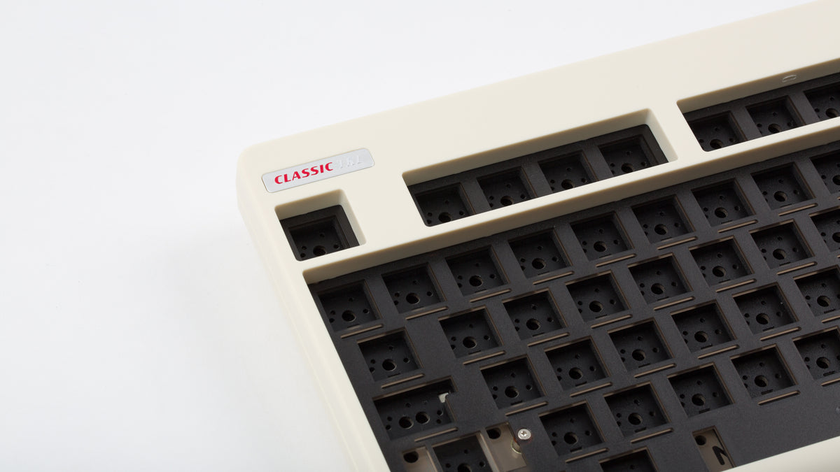  CLASSIC-TKL closeup of top left in Retrobright Beige 