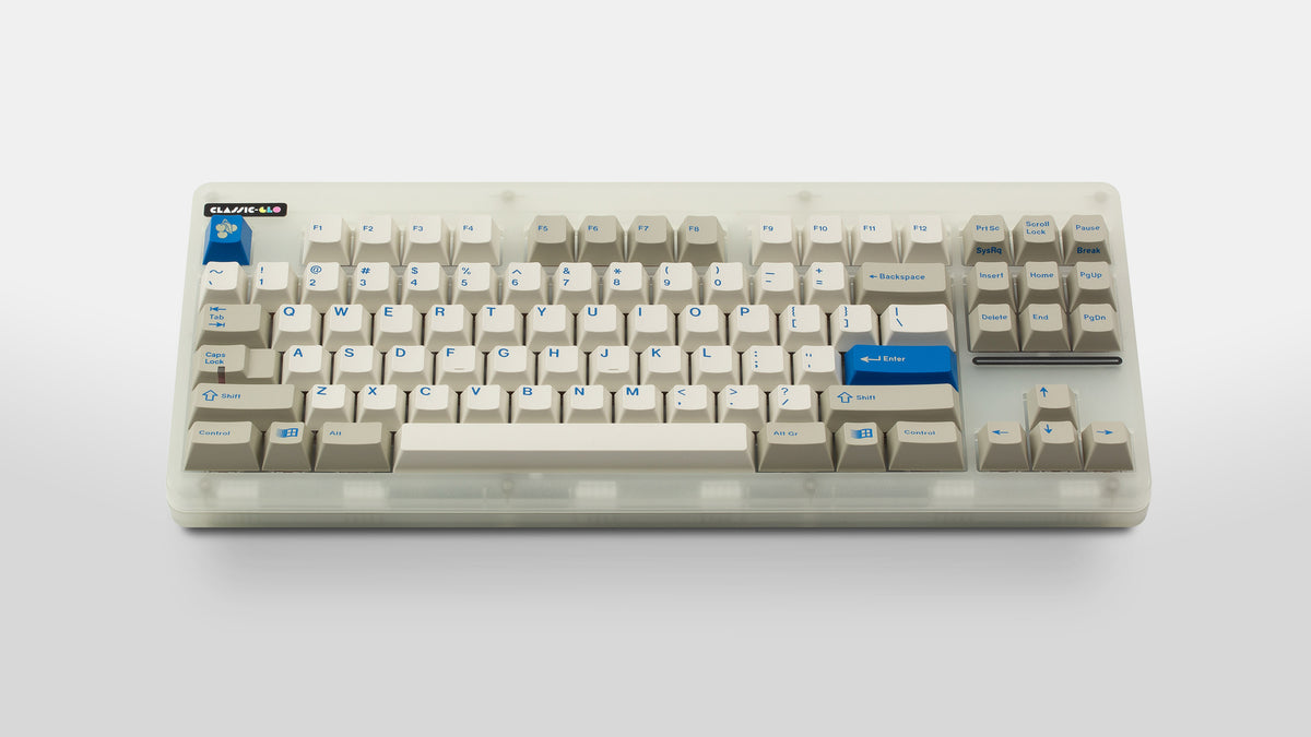  GMK CYL Blue Alert R2 on a CLASSIC-GLO 