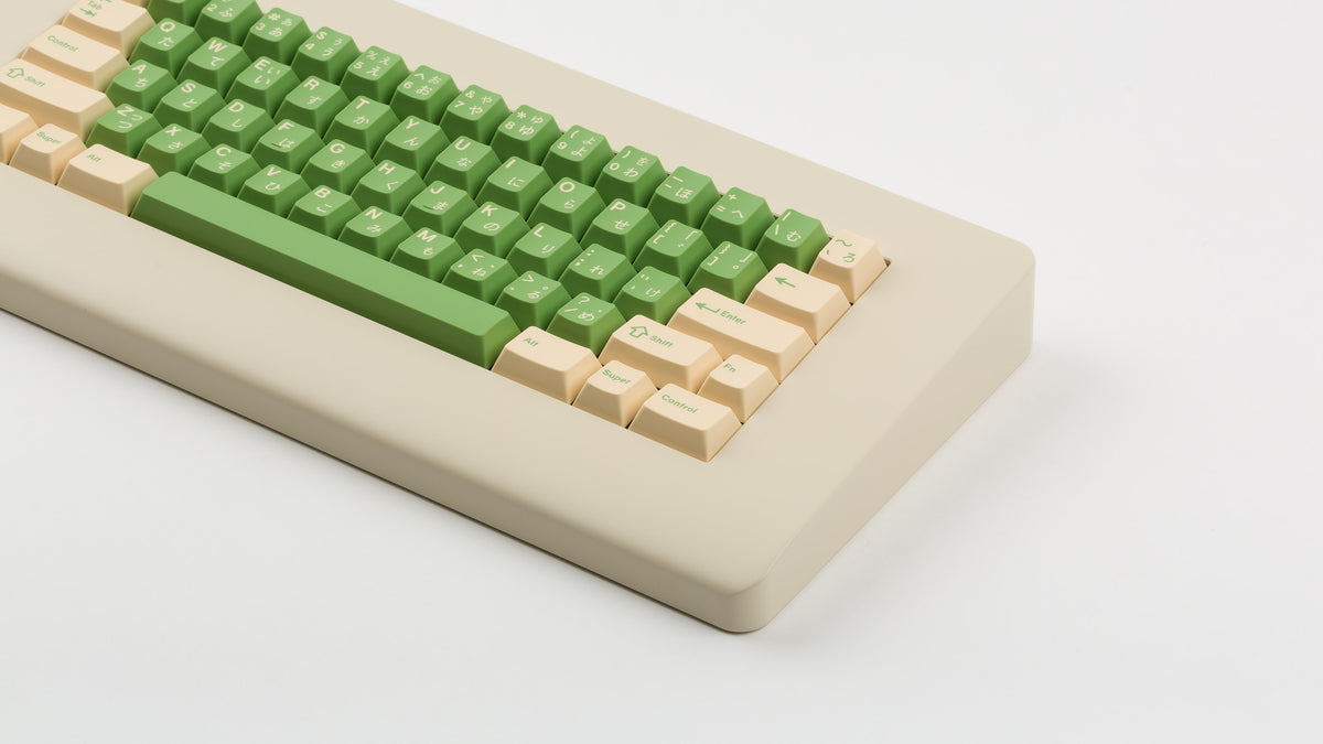  GMK CYL Cream matcha on beige NK87 GMK CYL Cream matcha on beige keyboard zoomed in on right 