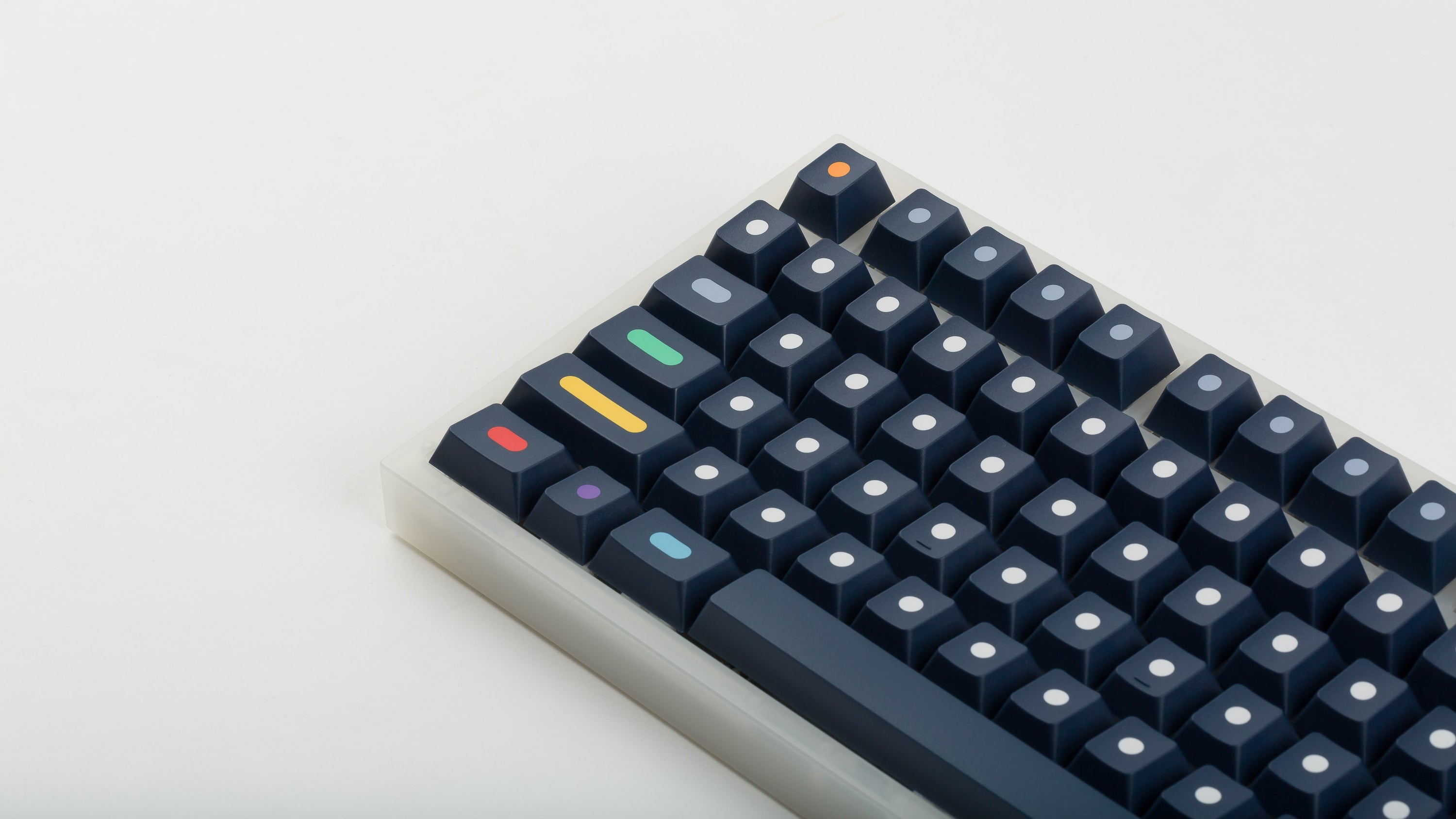 GMK CYL DOTS R2 BASE KIT - usbcell.com.uy