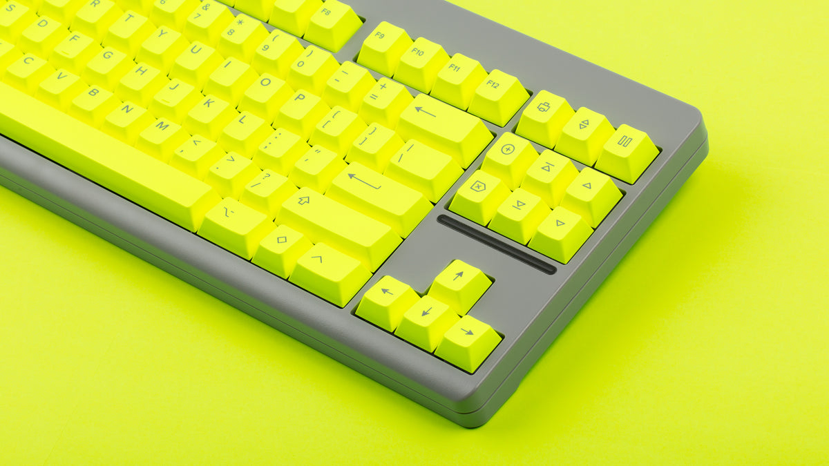  GMK CYL Hi! Viz on a Regolith CLASSIC-TKL keyboard close up on right 