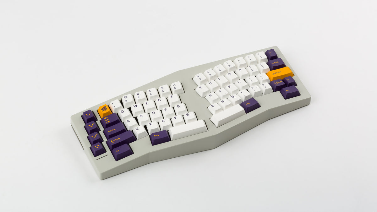  GMK CYL Tako on a beige Type K keyboard 