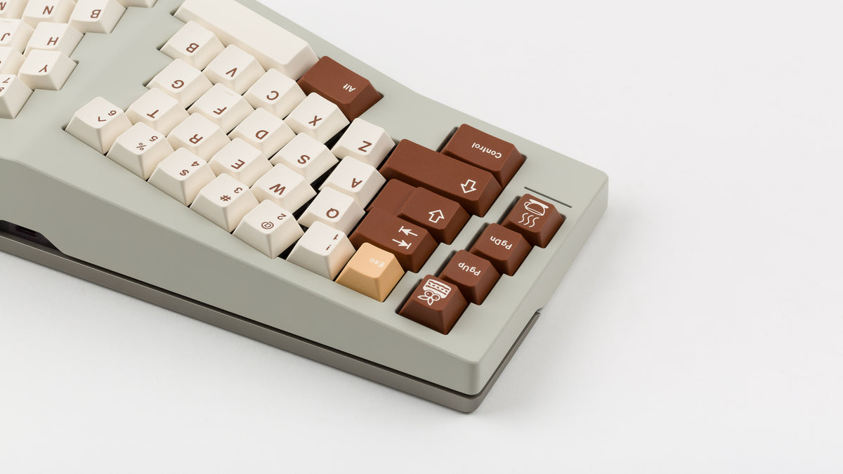  GMK CYL Tiramisu on beige Type K keyboard back view left side 