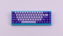 Load image into Gallery viewer, GMK CYL Vaporwave hiragana on a blue NK65