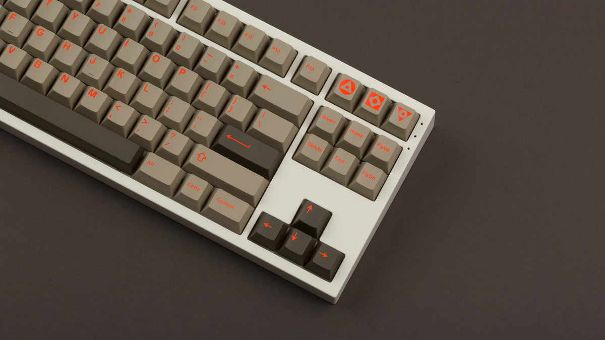  Key Kobo Signet on a beige NK87 keyboard zoomed in on right 