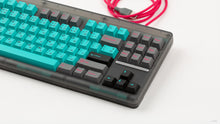 Load image into Gallery viewer, CLASSIC-TKL Hatsune Miku Edition close up on right side