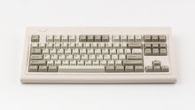 Load image into Gallery viewer, Smurve80 keyboard in Sandstone front view