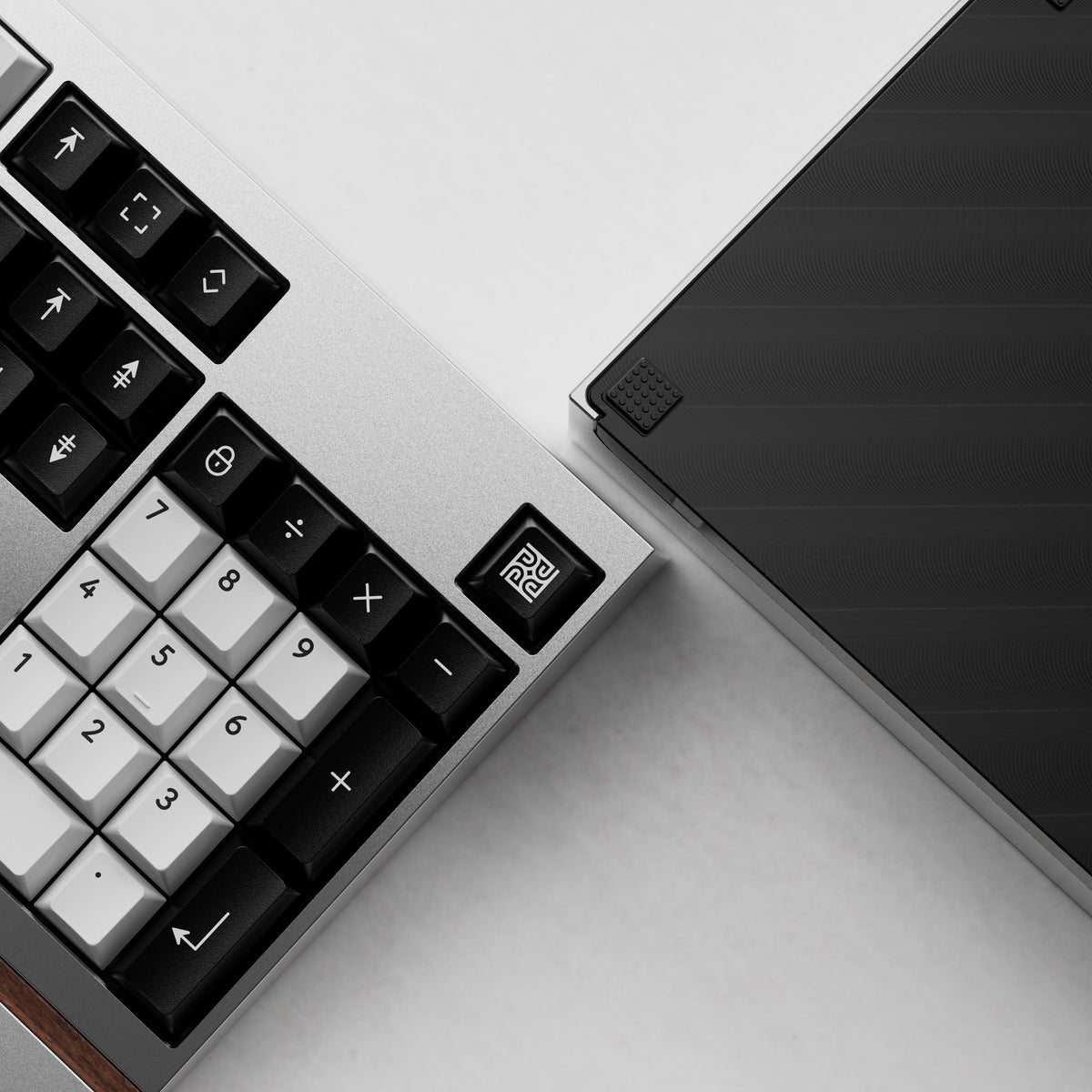 KBDfans TOFULL full-size keyboard