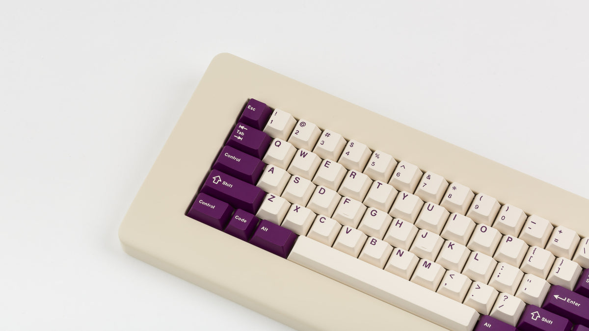  Key Kobo VoC on a beige keyboard zoomed in on left 