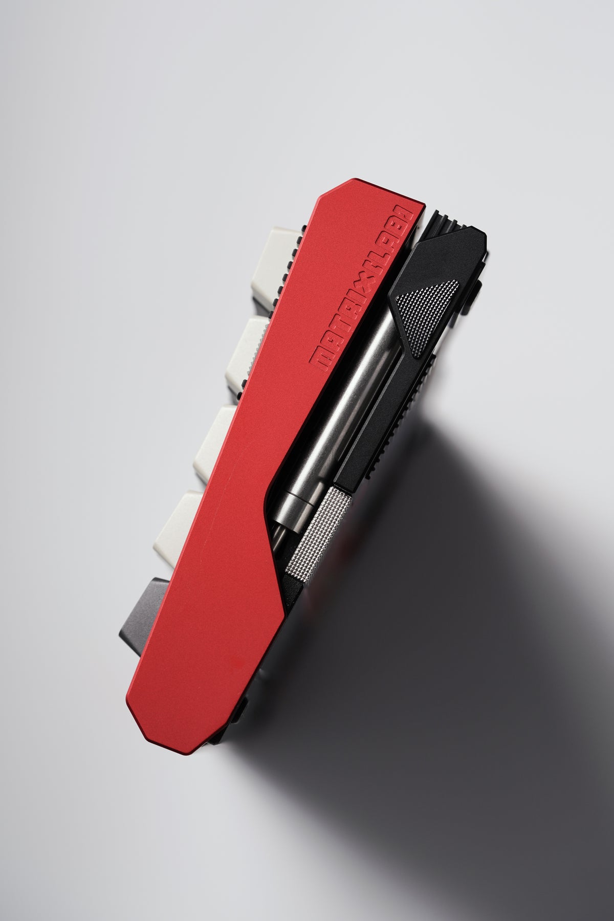  Matrix NOOS red side angle 