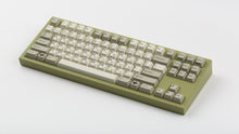 Load image into Gallery viewer, GMK CYL Classic Retro Zhuyin on a green NK87