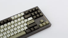 Load image into Gallery viewer, Aluve keycaps on smoke NK87 zoomed in on right